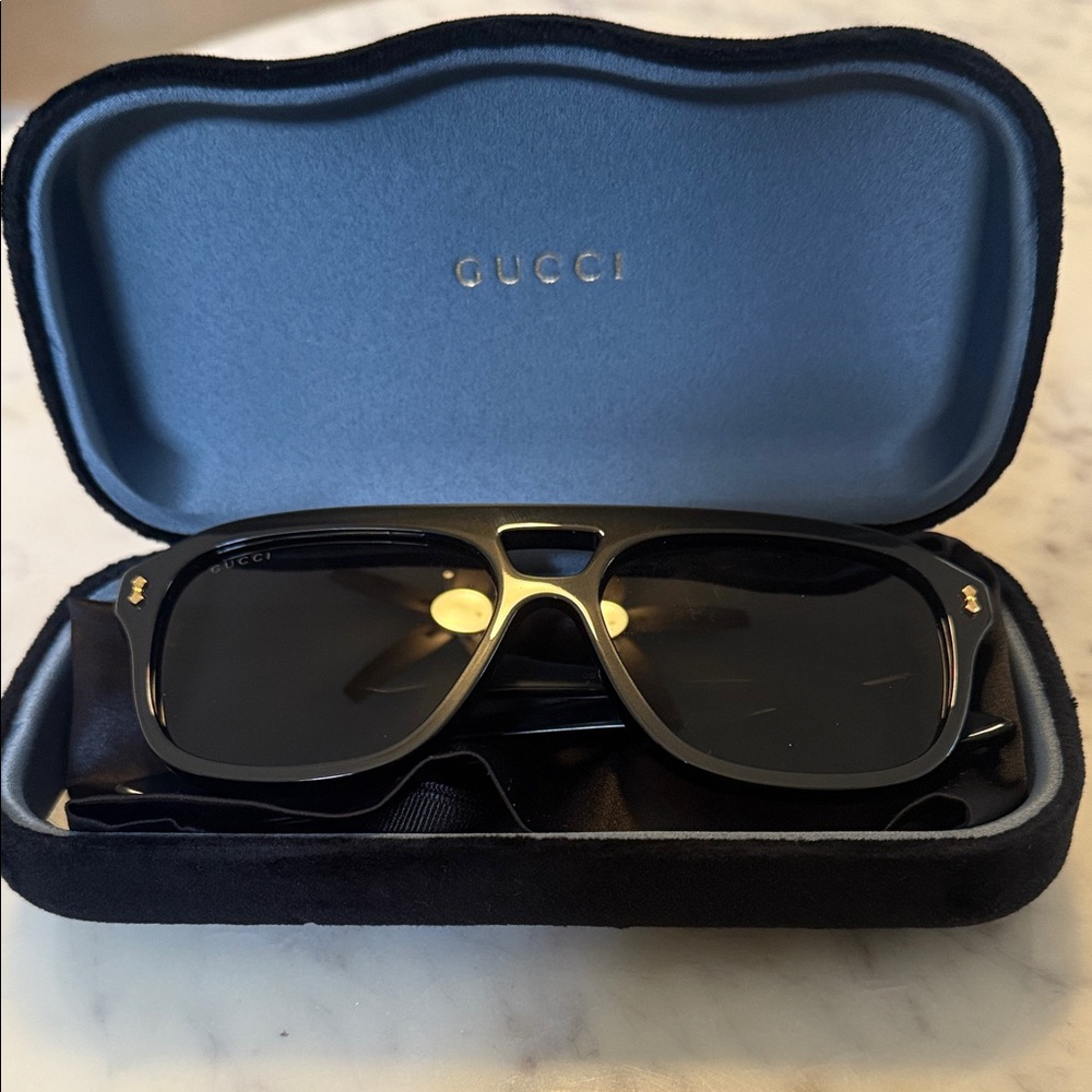 Gucci Dark Gray Sunglasses with Case - Picture 8 of 8